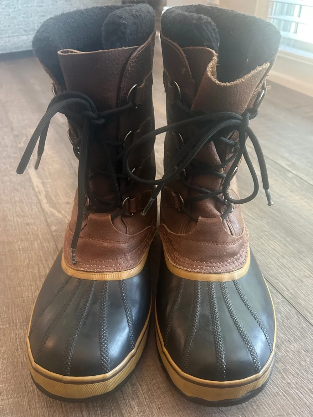 Sorel Brown and Black Waterproof Lace-Up Men’s Winter Boots
